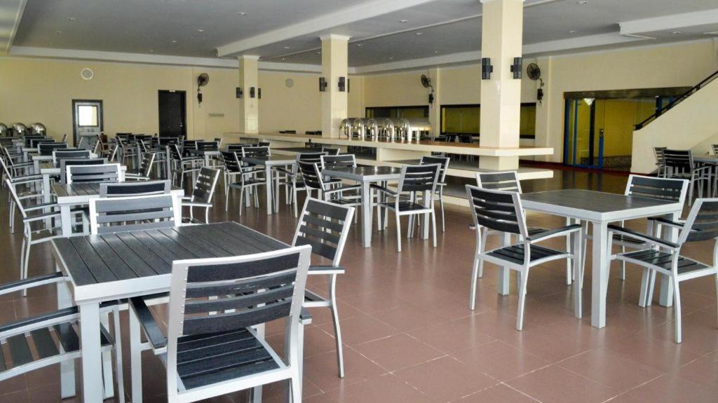 Uni Beach Hotel Pangandaran Exteriör bild